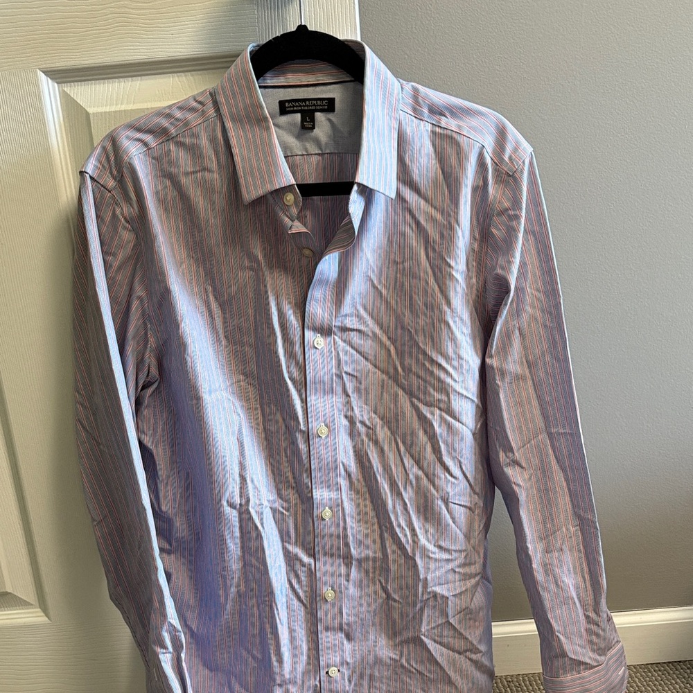 Banana Republic Men's Dress Shirt - Purple and White Stripes